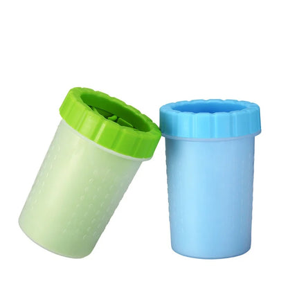 Portable pet paw cleaning cup